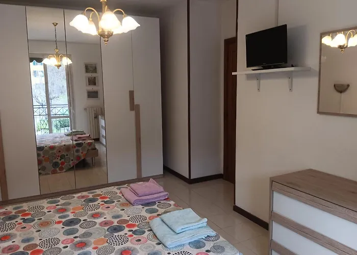 Noemi Apartment 5 Lands Paradise